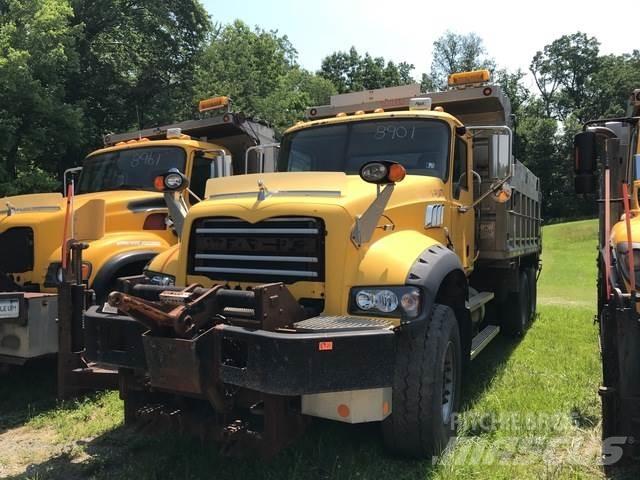 Mack 700 Lame pentru dezapezire si pluguri