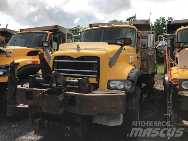 Mack 700 Lame pentru dezapezire si pluguri
