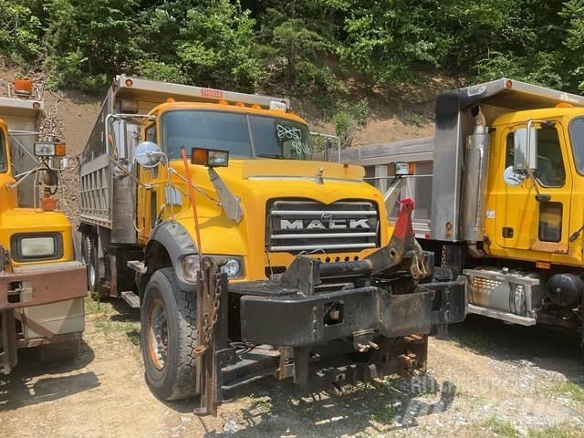 Mack 700 Lame pentru dezapezire si pluguri