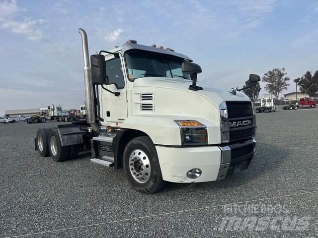 Mack Anthem Autotractoare