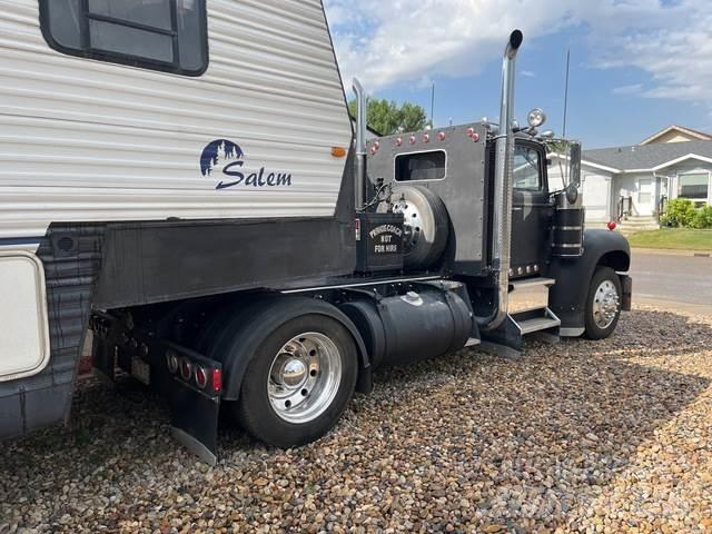 Mack B75 Autotractoare