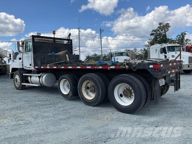 Mack CH 613 Camioane platforma/prelata