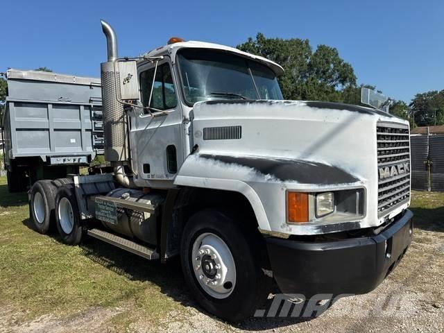 Mack CH600 Autotractoare