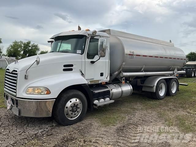 Mack CH613 Cisterne