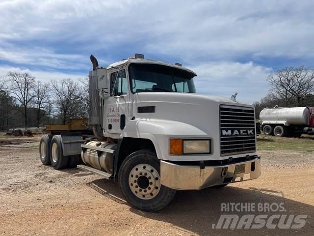Mack CH613 Autotractoare