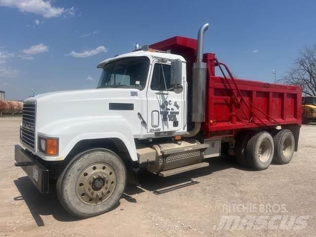 Mack CH613 Autobasculanta