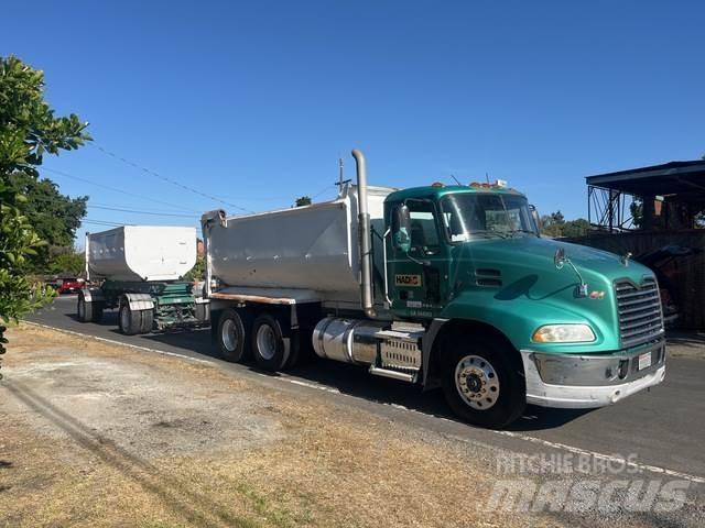 Mack CHU613 Altele
