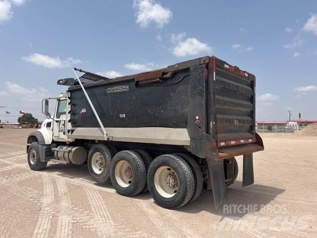 Mack CTP713 Autobasculanta