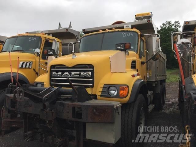 Mack CV700 Lame pentru dezapezire si pluguri