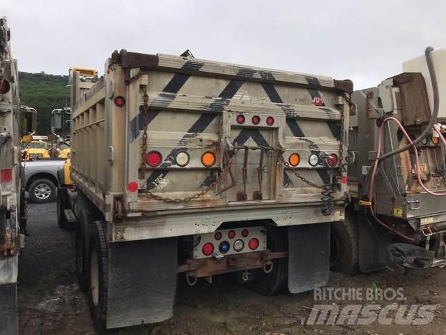 Mack CV700 Lame pentru dezapezire si pluguri