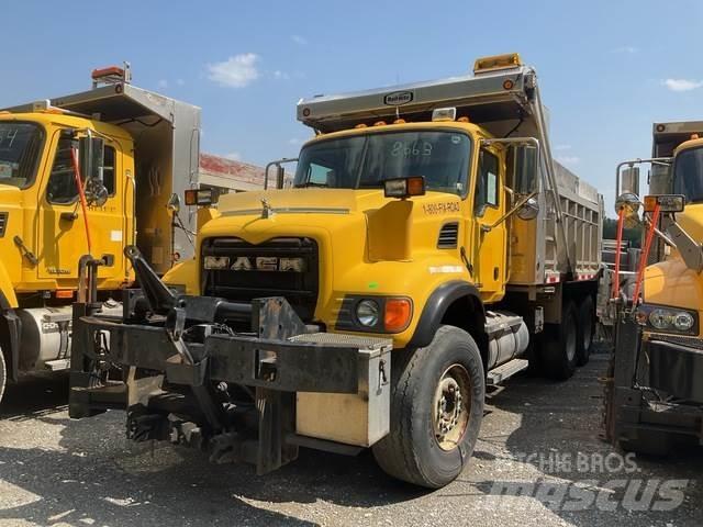 Mack CV700 Lame pentru dezapezire si pluguri