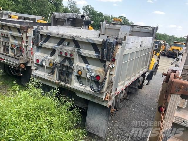 Mack CV700 Lame pentru dezapezire si pluguri