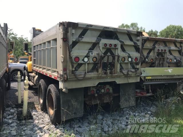 Mack CV700 Lame pentru dezapezire si pluguri