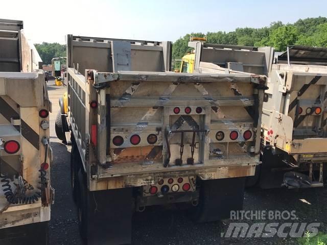 Mack CV700 Lame pentru dezapezire si pluguri