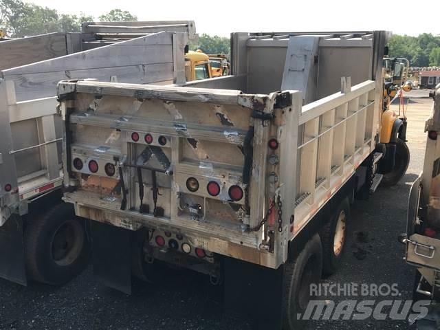 Mack CV700 Lame pentru dezapezire si pluguri