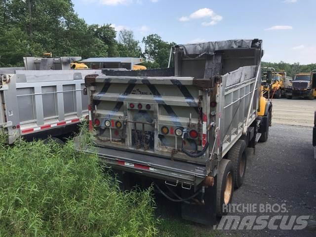 Mack CV700 Lame pentru dezapezire si pluguri