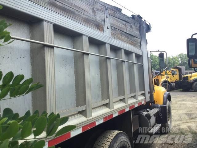 Mack CV700 Lame pentru dezapezire si pluguri
