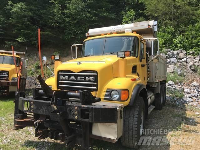 Mack CV700 Lame pentru dezapezire si pluguri
