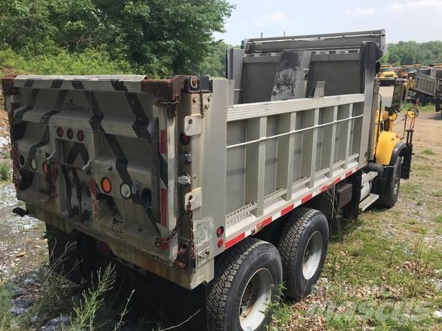Mack CV700 Lame pentru dezapezire si pluguri