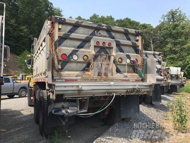 Mack CV700 Lame pentru dezapezire si pluguri