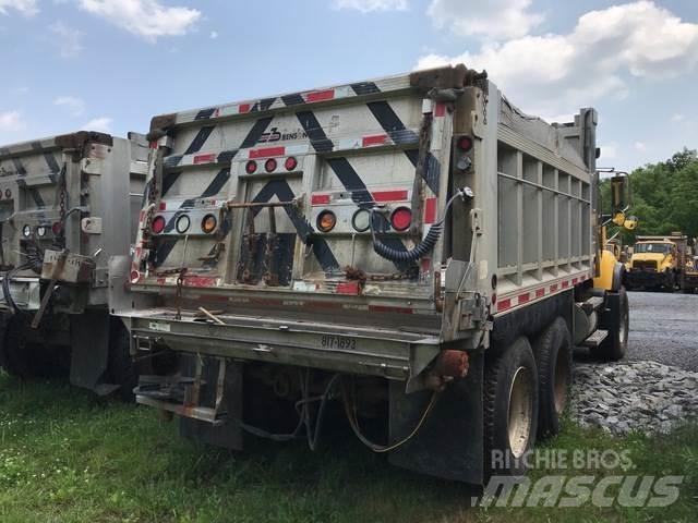 Mack CV700 Lame pentru dezapezire si pluguri