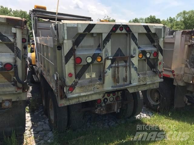 Mack CV700 Lame pentru dezapezire si pluguri