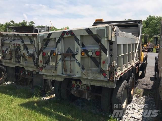 Mack CV700 Lame pentru dezapezire si pluguri