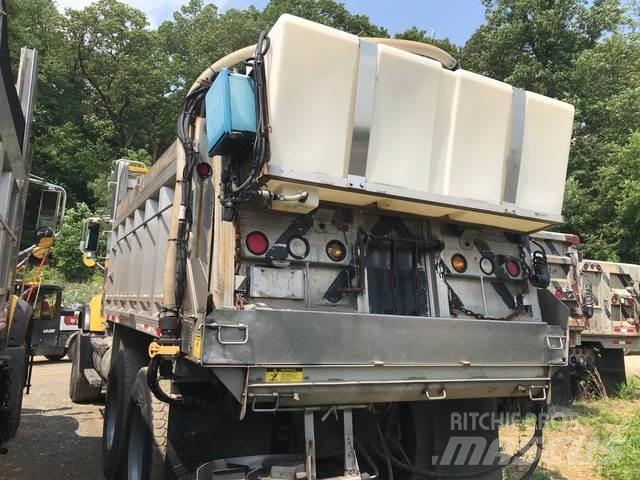 Mack CV700 Lame pentru dezapezire si pluguri