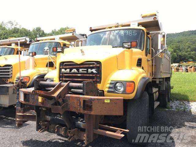 Mack CV700 Lame pentru dezapezire si pluguri
