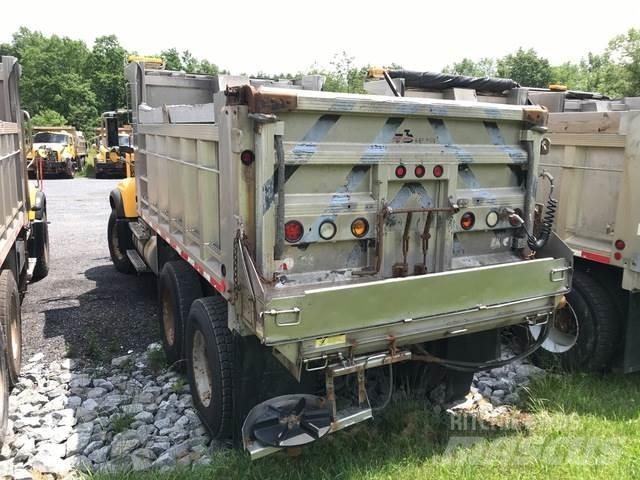 Mack CV700 Lame pentru dezapezire si pluguri