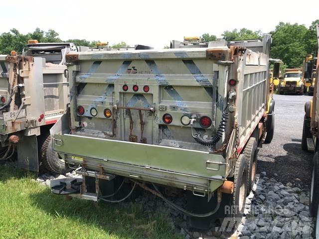 Mack CV700 Lame pentru dezapezire si pluguri