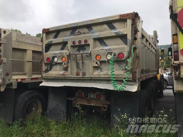 Mack CV700 Lame pentru dezapezire si pluguri