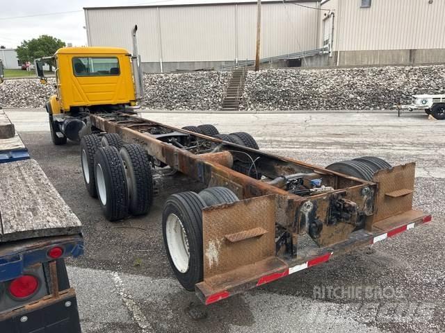 Mack CV713 Cabine si interior