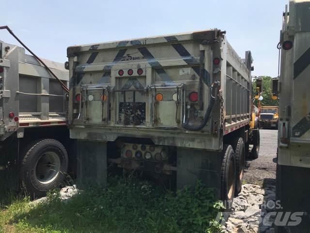 Mack CV713 Lame pentru dezapezire si pluguri