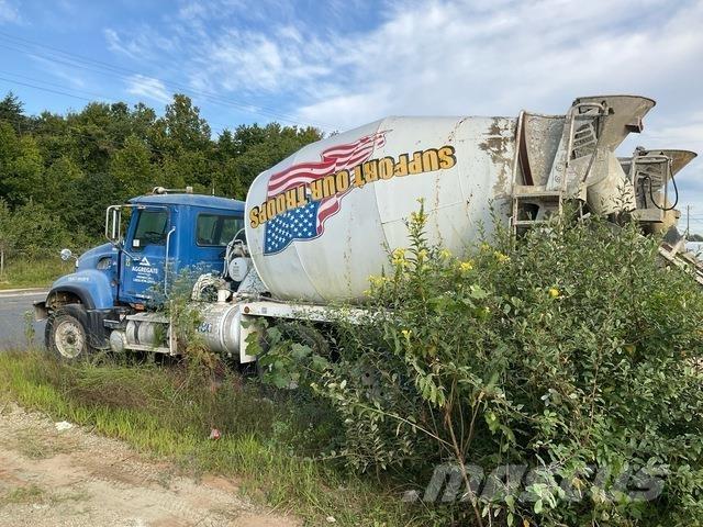 Mack CV713 Altele