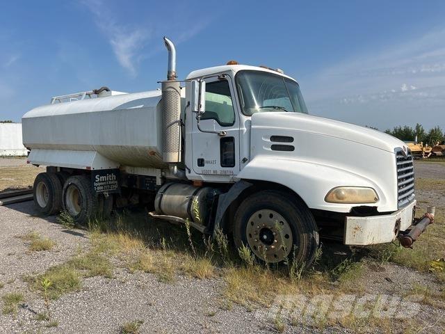 Mack CXN612 Cisterne