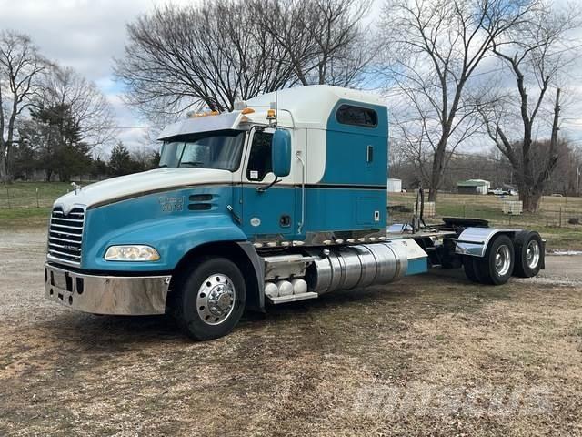 Mack CXU Autotractoare