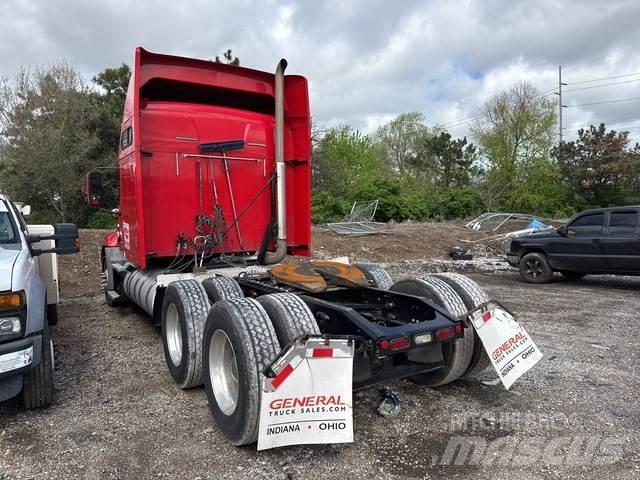Mack CXU613 Autotractoare