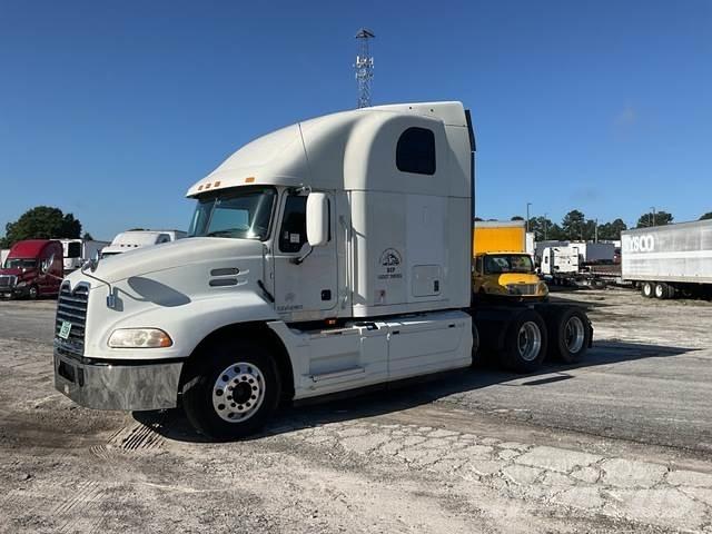 Mack CXU613 Autotractoare