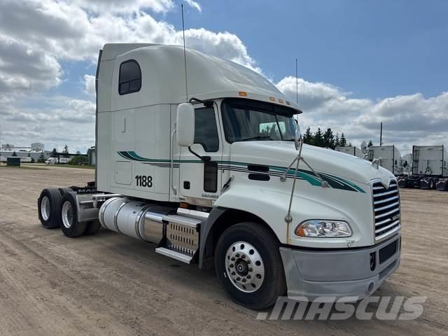 Mack CXU613 Autotractoare