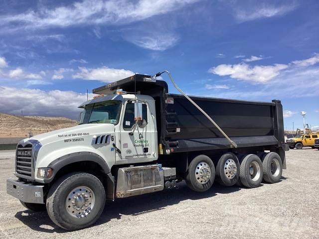 Mack GR104F Autobasculanta