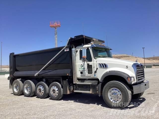 Mack GR104F Autobasculanta