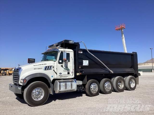 Mack GR104F Autobasculanta