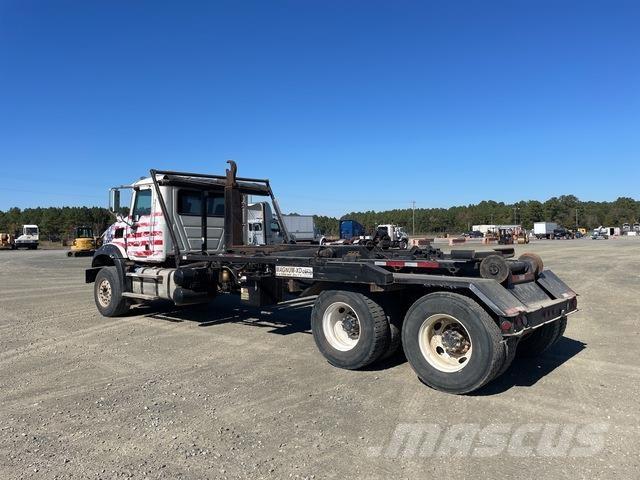 Mack GU533 Camion cu carlig de ridicare