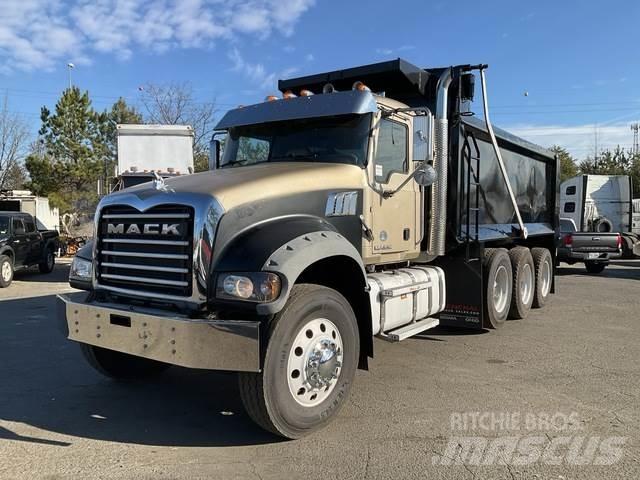 Mack GU713 Autobasculanta
