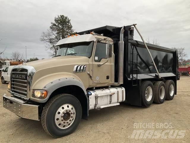 Mack GU713 Autobasculanta