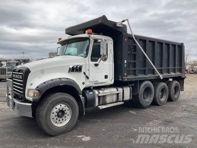 Mack GU713 Autobasculanta