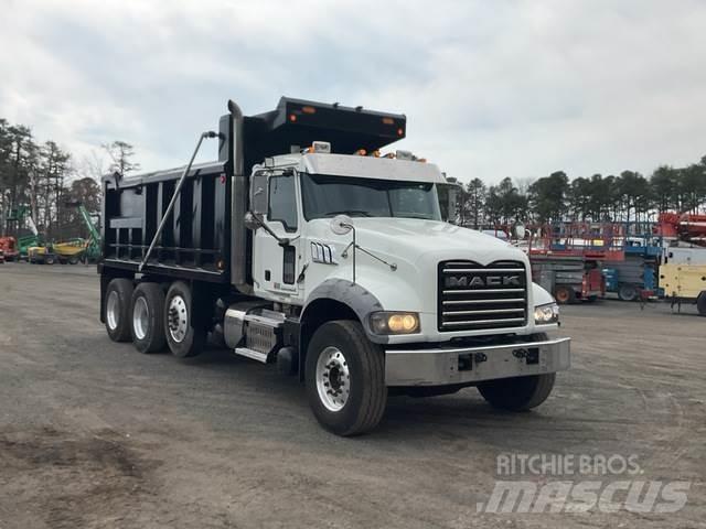 Mack GU713 Autobasculanta