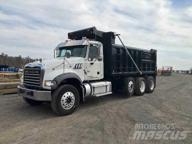 Mack GU713 Autobasculanta