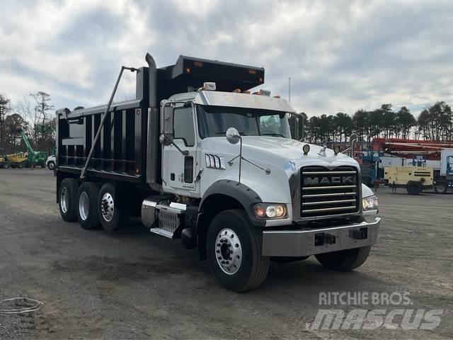 Mack GU713 Autobasculanta